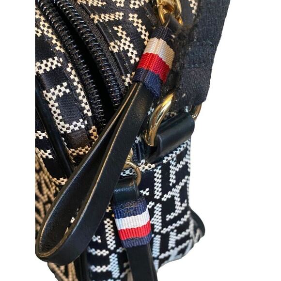 Tommy Hilfiger Crossbody Monogram Dual Zip Pocket Shoulder Bag Black White - Picture 3 of 10